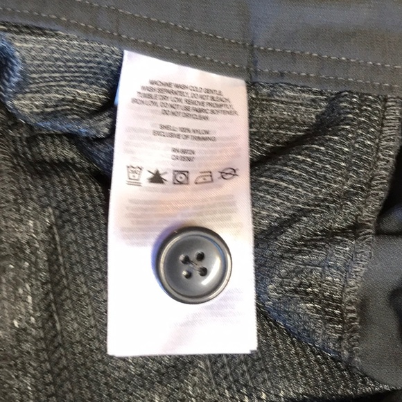 Columbia ladies shorts, sz 8 - Picture 4 of 4